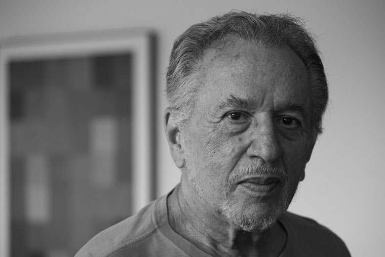 Luiz Costa Lima nasceu em São Luís do Maranhão, em 1937. É professor emérito da PUC-RJ. Em 2004, recebeu da Alexander von Humboldt-Stiftung (Alemanha) o ... - 01620_gg